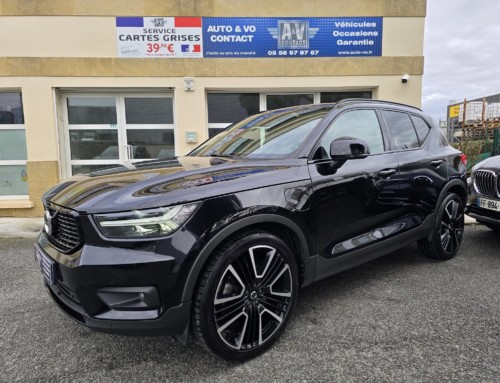 VOLVO XC40 T5 RECHARGE R-DESIGN 180+82CH DCT7 Du 07.01.2021 – 74 000 KMS – 28 490 €