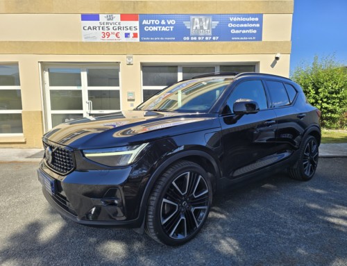 VOLVO XC40 PH2 T5 RECHARGE 180+82 CH ULTIMATE DCT7 Du 03.03.2023 – 28 500 KMS – 35 990 €