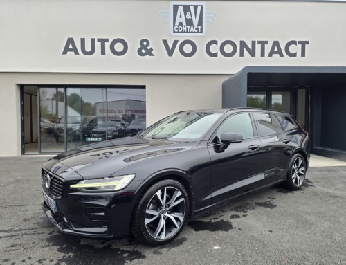 VOLVO V60 R-DESIGN B4 197CH MHEV GEARTRONIC 8 Du 24.11.2021 – 129 900 KMS – 23 490 €